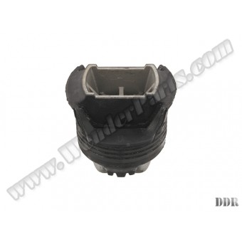 Travers Takozu (Tm Tk) W221 Arka; Arka Taraf