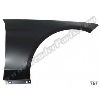 Çamurluk W212 Ön Sağ; Sac 2009-16